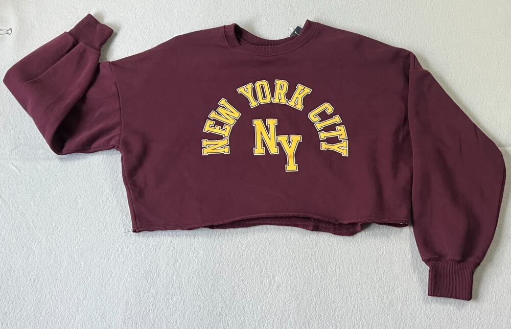 HOLLISTER Abercrombie & Fitch "NEW YORK CITY" Cropped Maroon Sweatshirt Sz SMALL